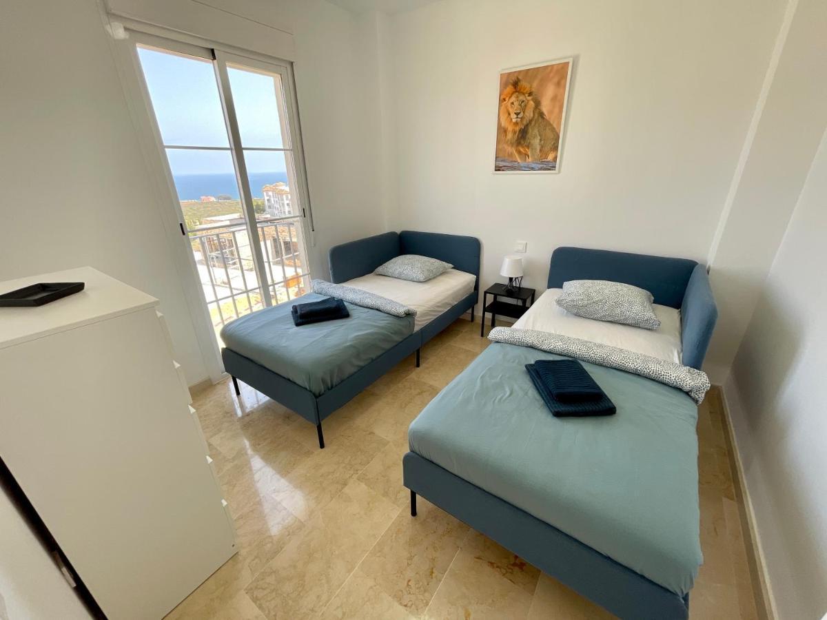 Top Sea View Apartment - 7 Minutes To Sotogrande Castillo de Sabinillas Esterno foto